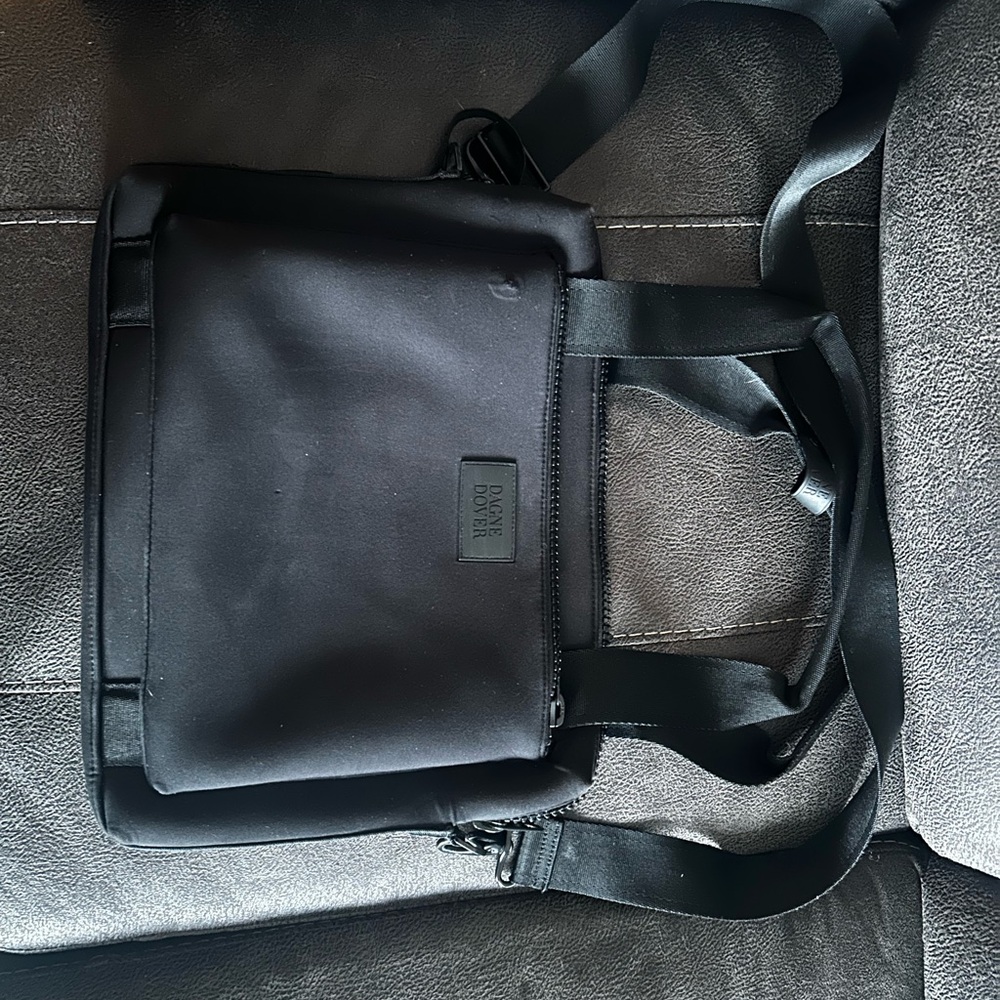 Dagne Dover Slim Black Crossbody Bag